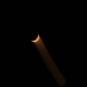 一小孩把鸡巴喂给姐姐
